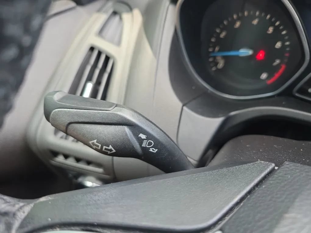 Used 2014 Ford Focus SE w/ SE Sport Package FWD image 22
