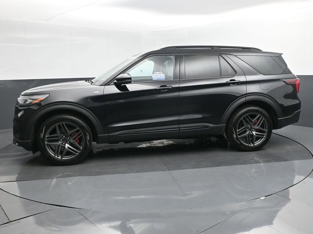 New 2025 Ford Explorer ST-Line w/ Premium Package image 2