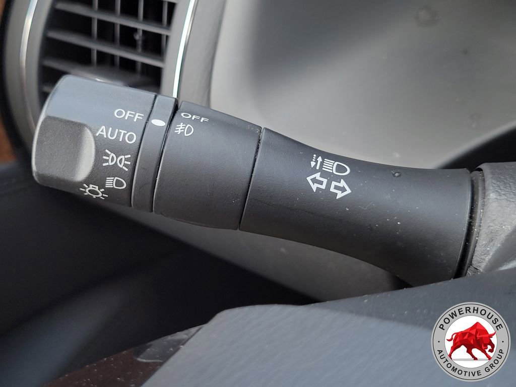 Used 2024 Nissan Armada SL w/ Captain's Chairs Package image 33