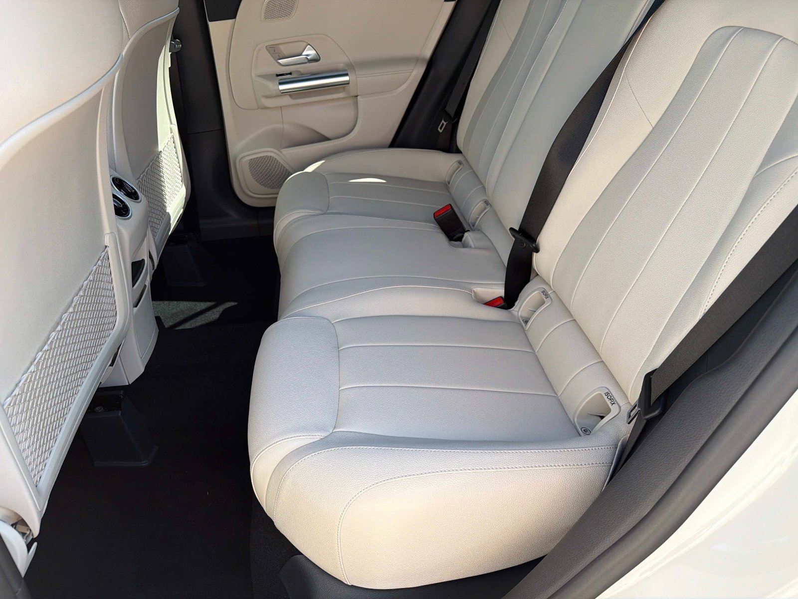 New 2026 Mercedes-Benz GLA 250 image 13