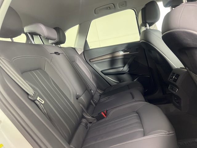 Certified 2023 Audi Q5 2.0T Premium w/ Convenience Package AWD/4WD image 17