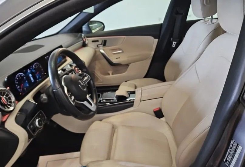 Used 2021 Mercedes-Benz CLA 250 image 3