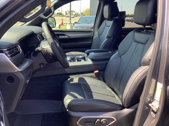 New 2025 Jeep Wagoneer Series II image 8