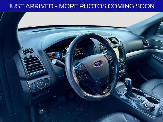 Used 2018 Ford Explorer XLT w/ Equipment Group 202A image 11