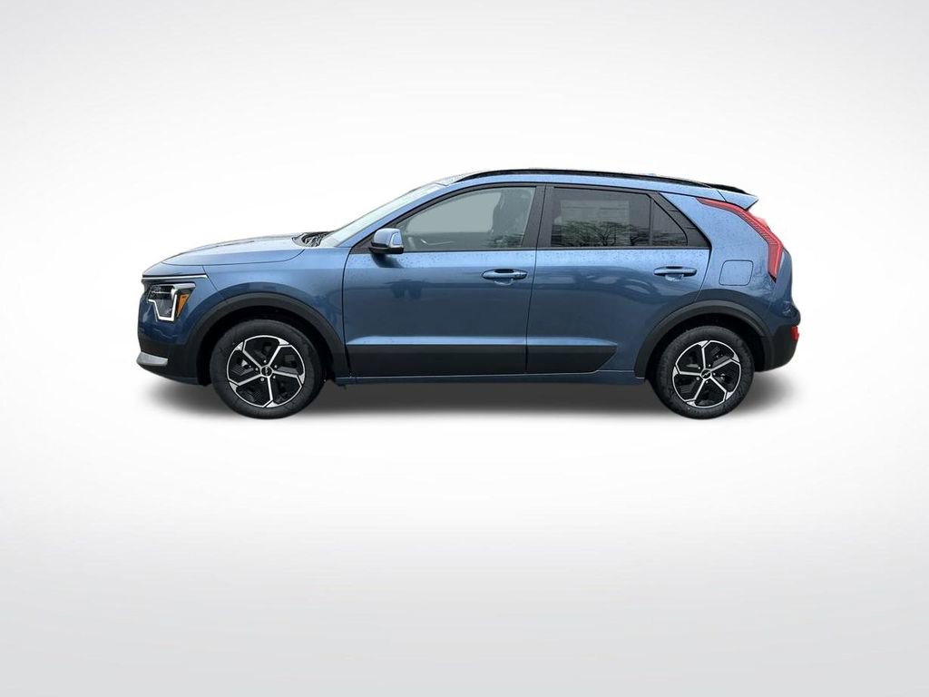 New 2025 Kia Niro EX image 2