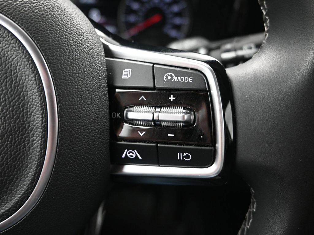 Certified 2023 Kia Sorento S image 27