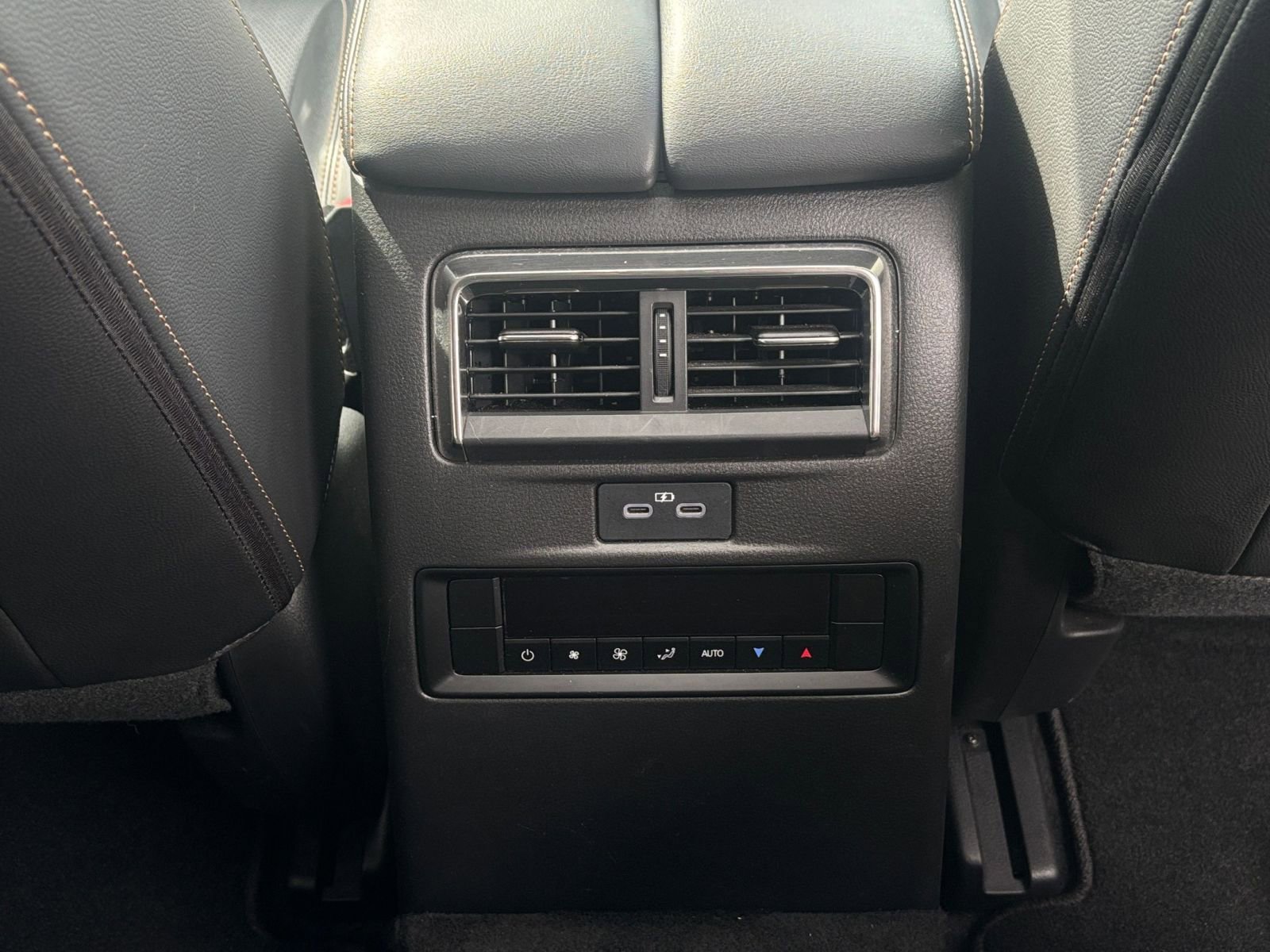 Used 2025 MAZDA CX-70 3.3 Turbo w/ Preferred Package image 25