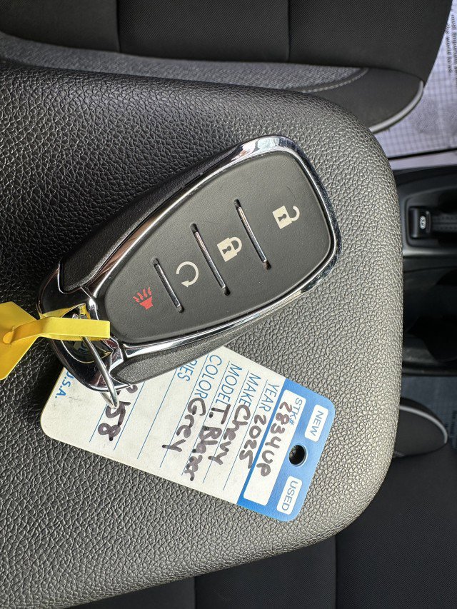 Used 2025 Chevrolet TrailBlazer LT image 32