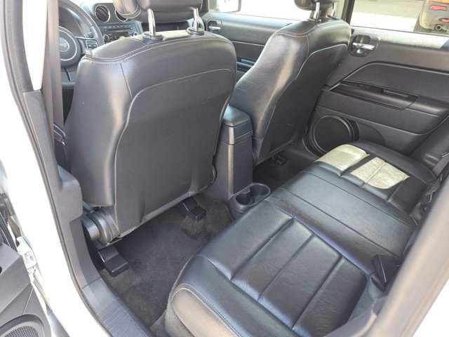 Used 2016 Jeep Patriot High Altitude FWD image 11