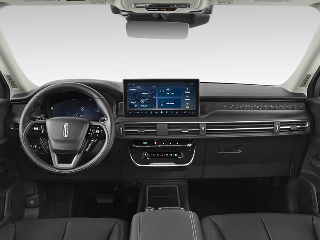 Used 2023 Lincoln Corsair Reserve w/ Jet Appearance Package image 3