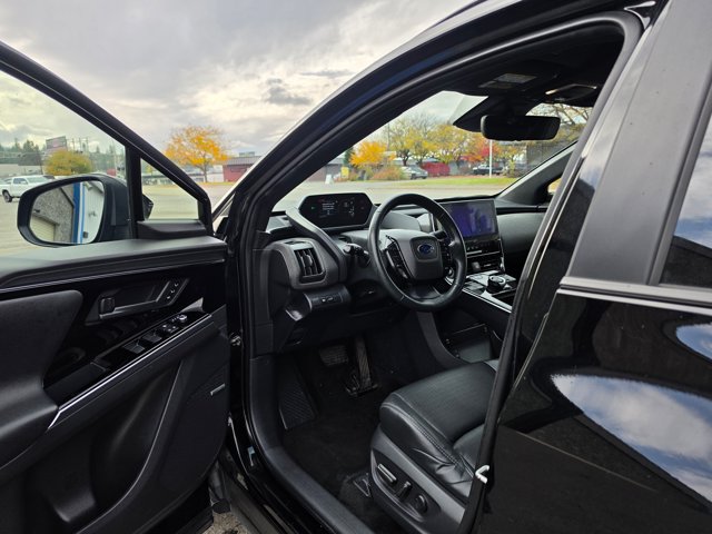 Used 2023 Subaru Solterra AWD image 21