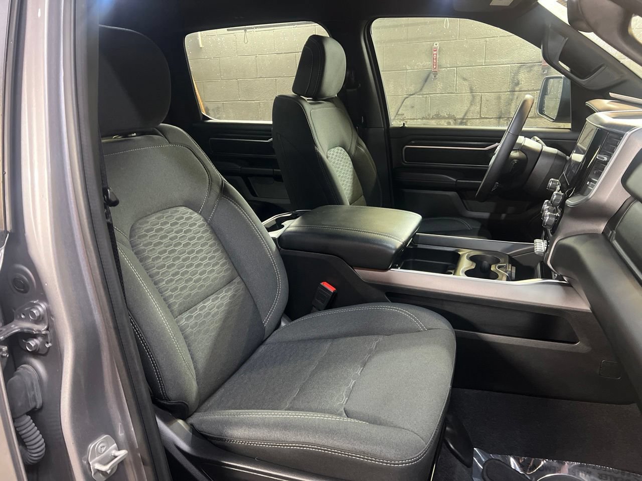 Used 2025 RAM 1500 Big Horn AWD/4WD image 18