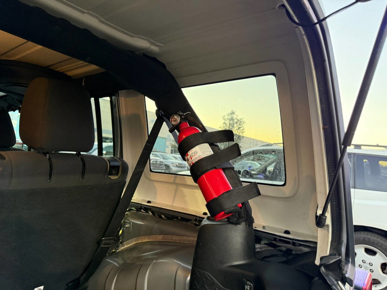 Used 2016 Jeep Wrangler Unlimited Sport image 29