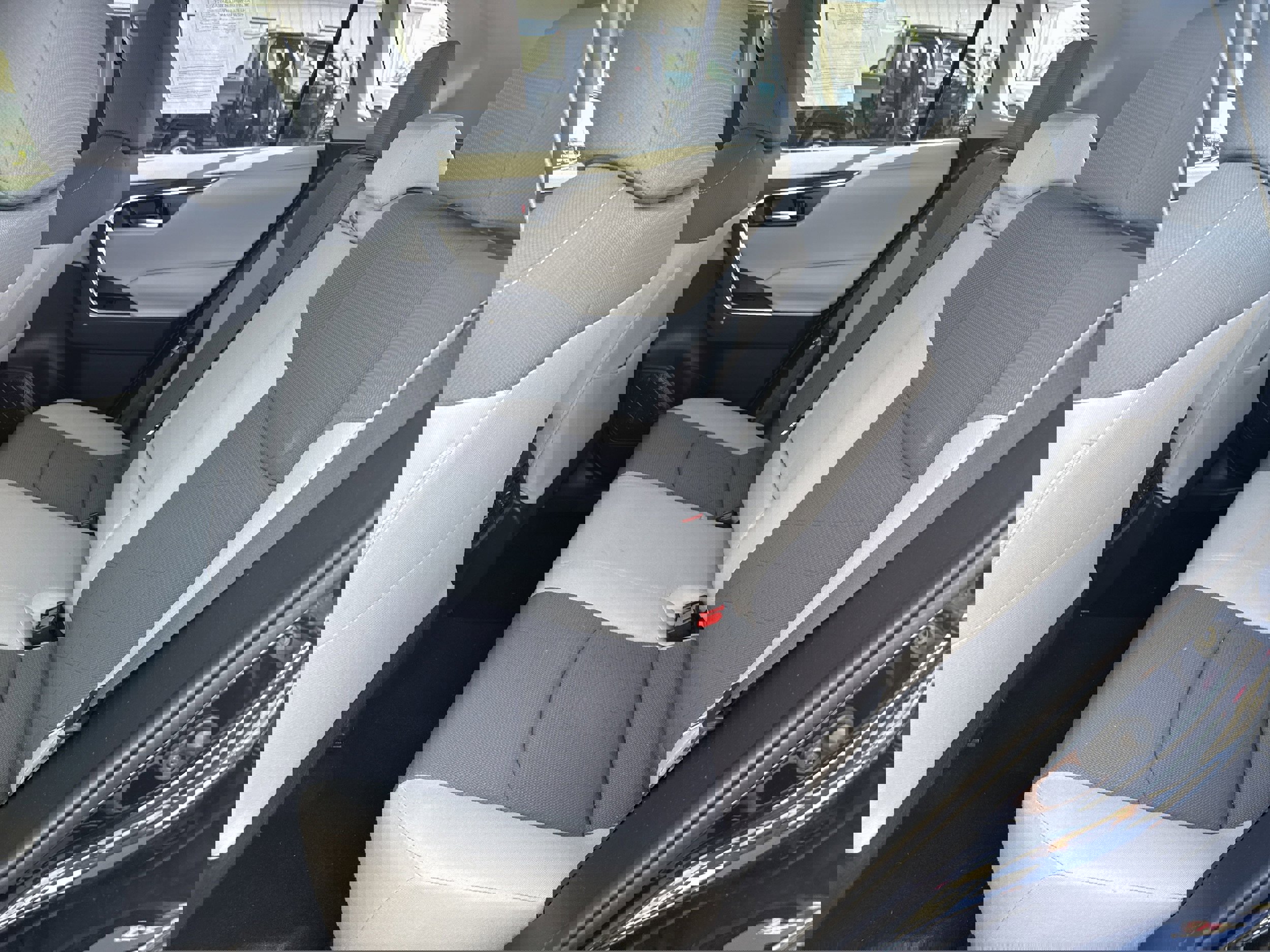 Used 2019 Toyota RAV4 XLE image 4