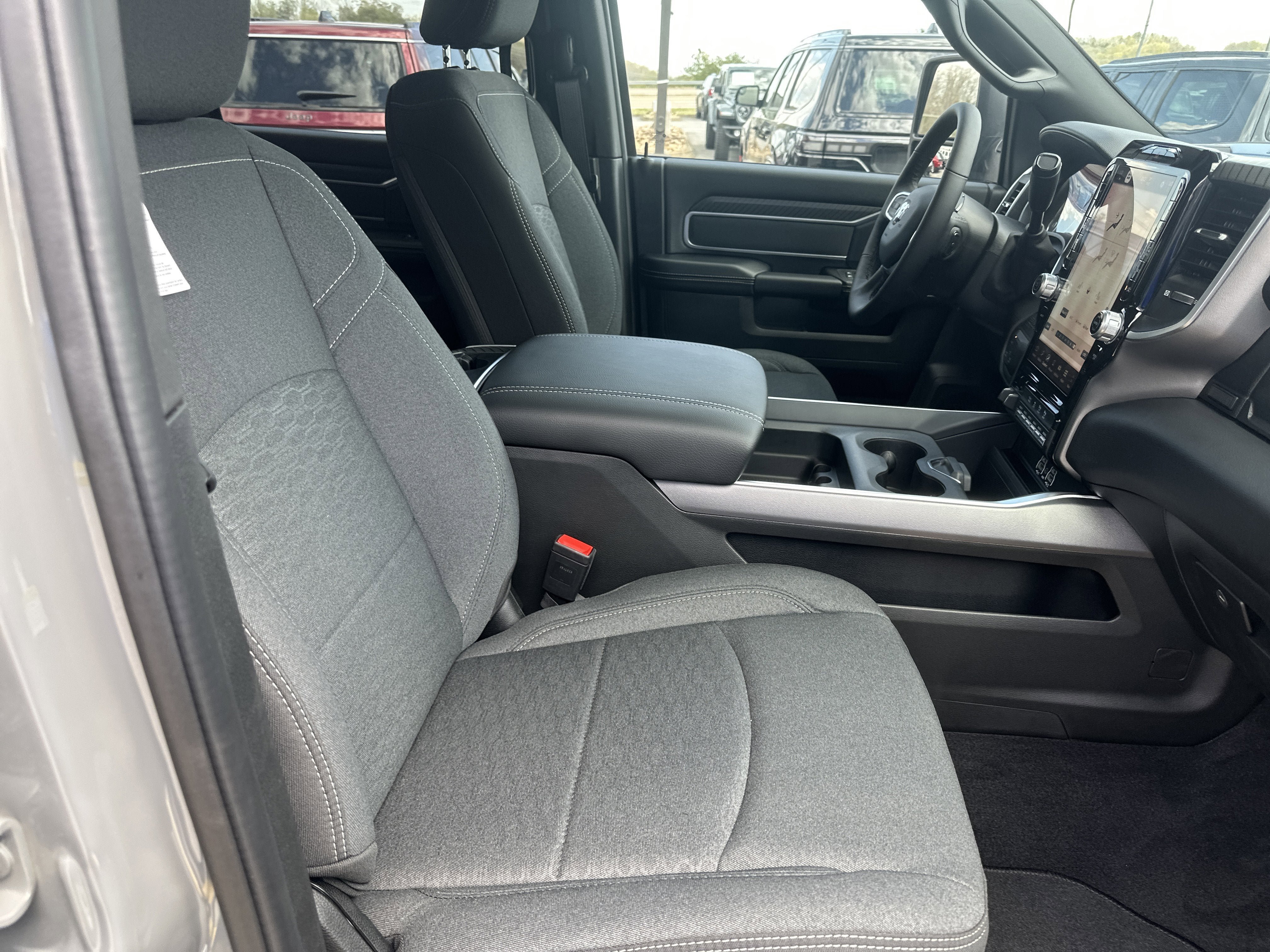New 2026 RAM 2500 Big Horn AWD/4WD image 31