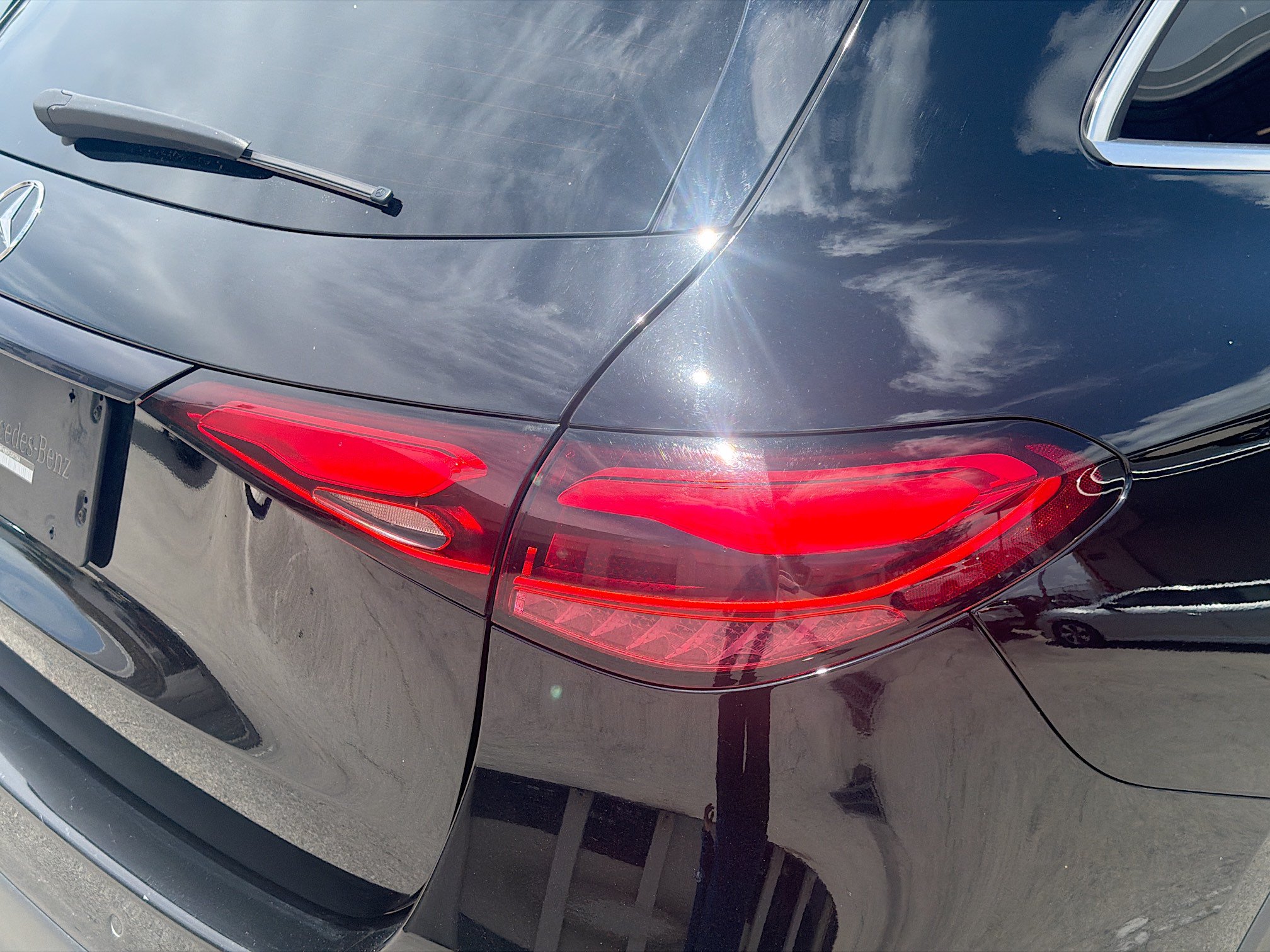 Used 2024 Mercedes-Benz GLC 300 image 27