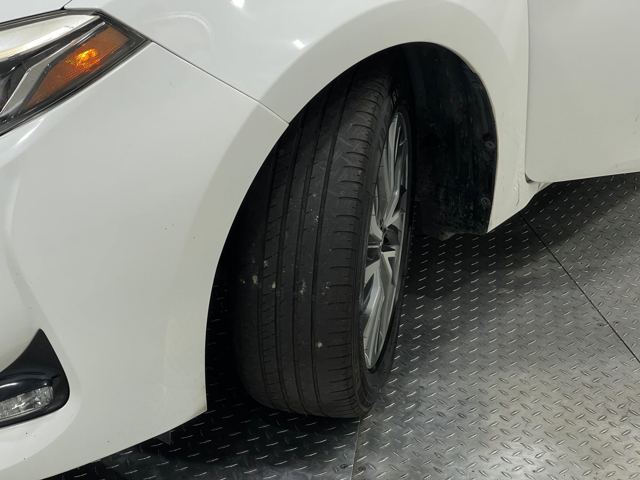 Used 2019 Toyota Corolla XLE w/ Carpet Mat Package (TMS) image 34