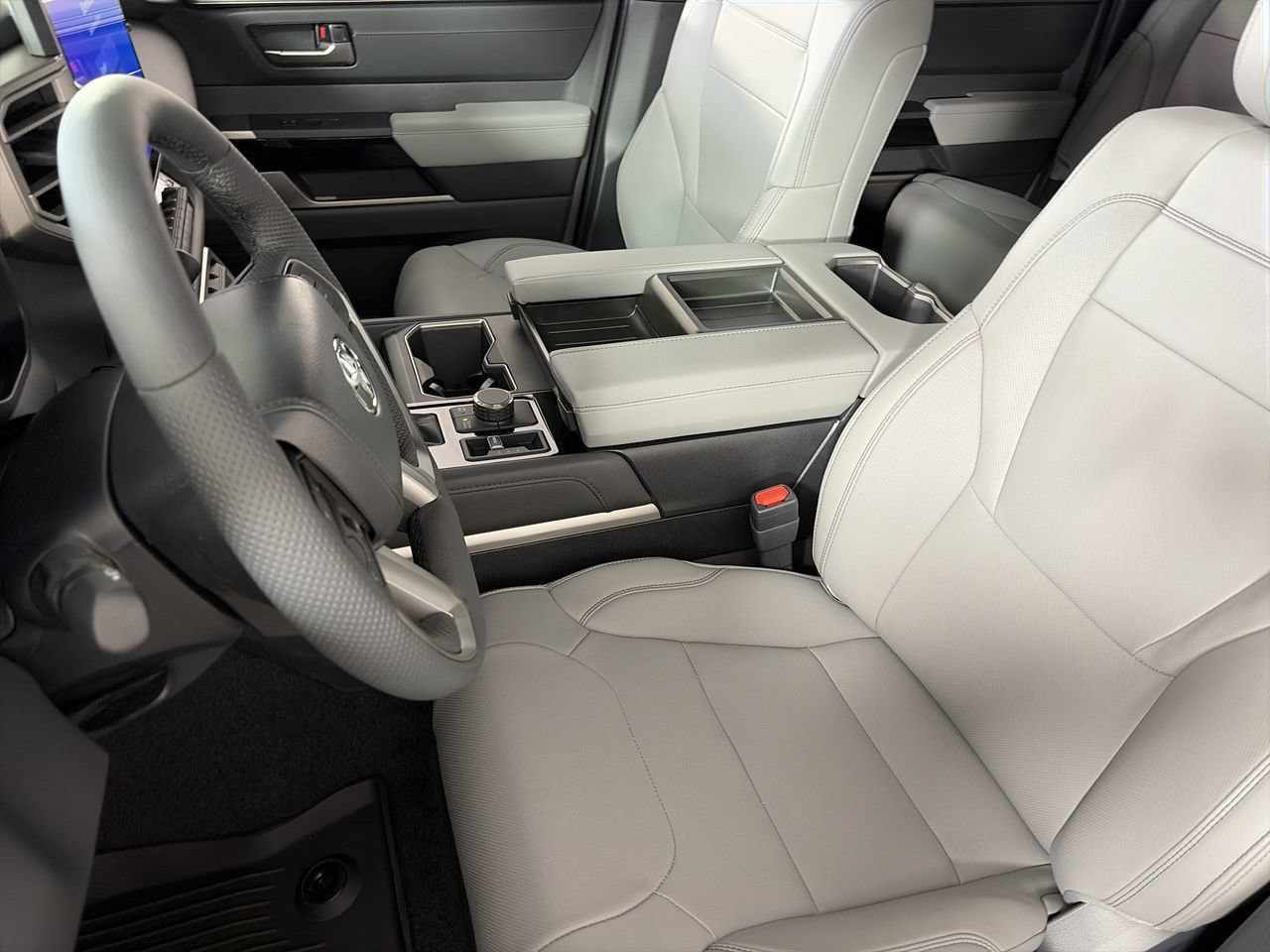New 2026 Toyota Tundra Limited AWD/4WD image 19