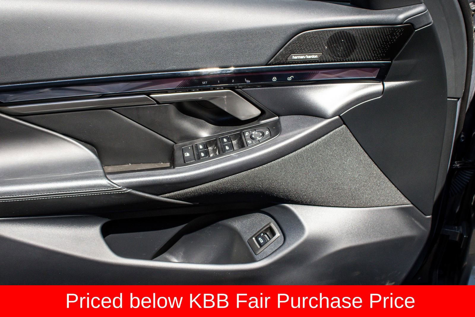 Used 2024 BMW 540i xDrive AWD/4WD image 21