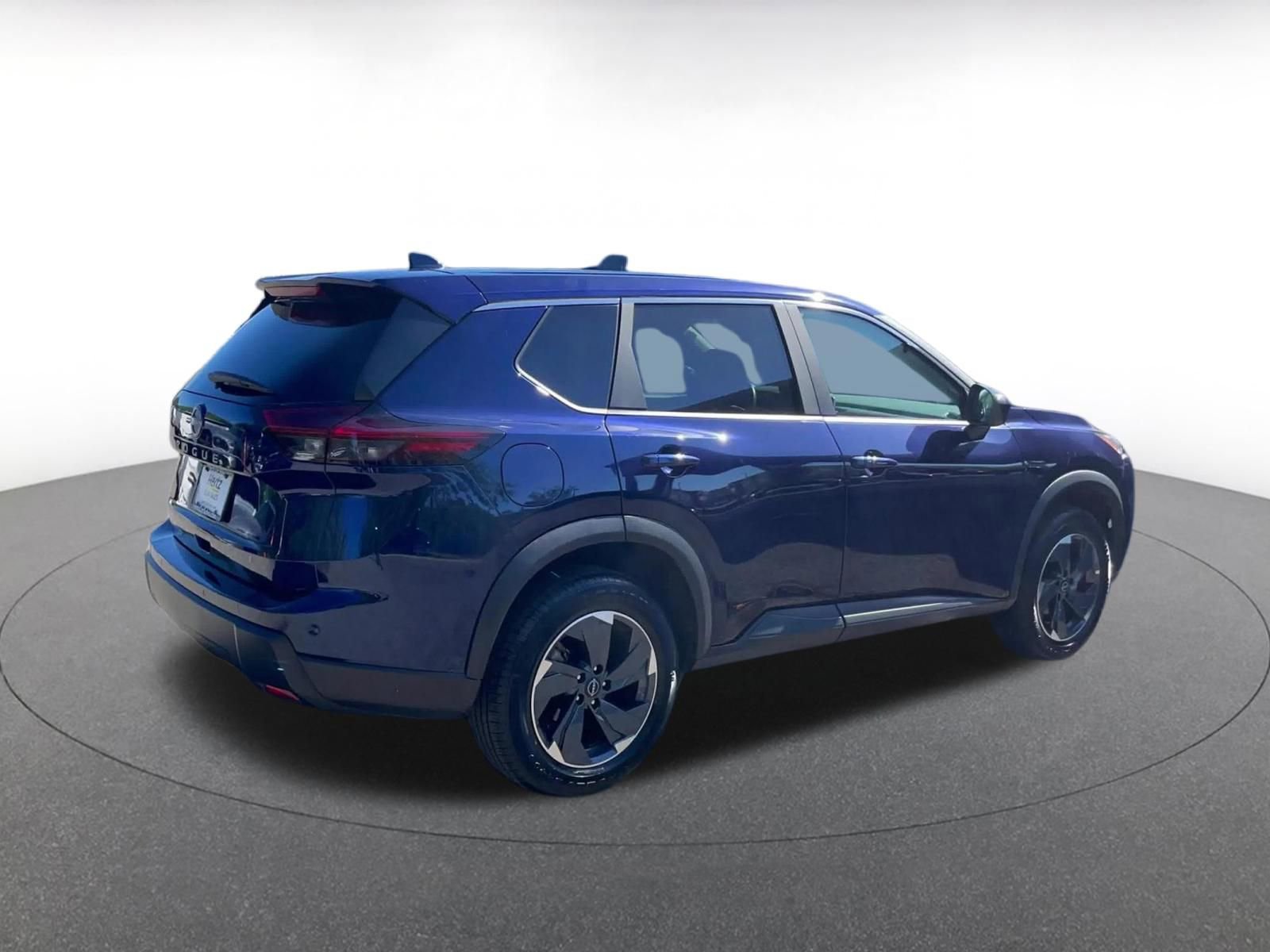 Used 2025 Nissan Rogue SV FWD image 12