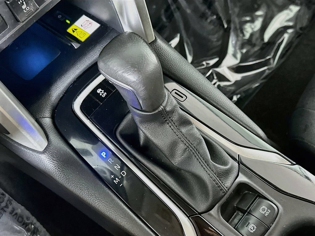 Used 2023 Toyota Corolla Cross XLE FWD image 33
