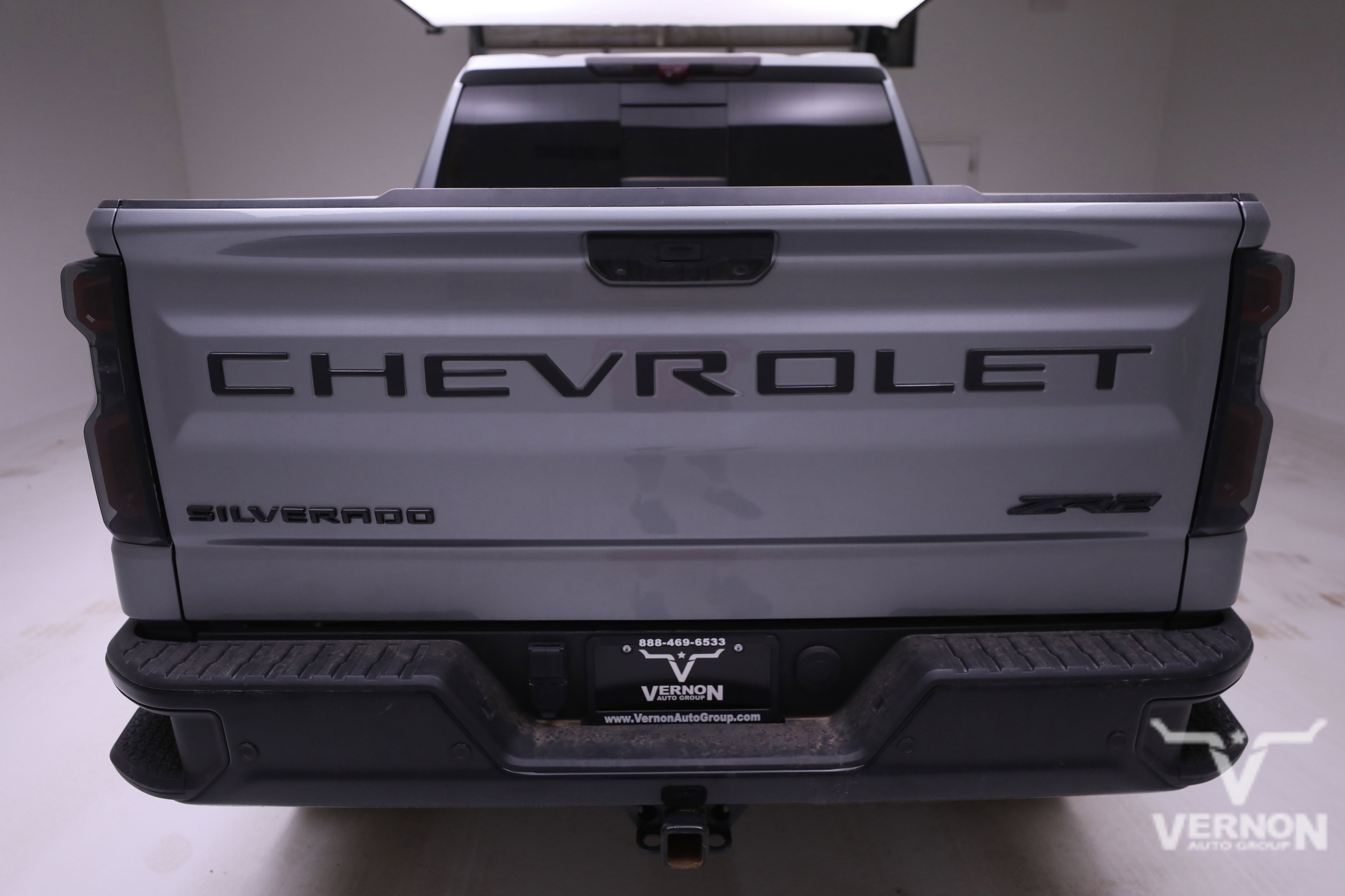 Used 2024 Chevrolet Silverado 1500 ZR2 w/ Technology Package image 4