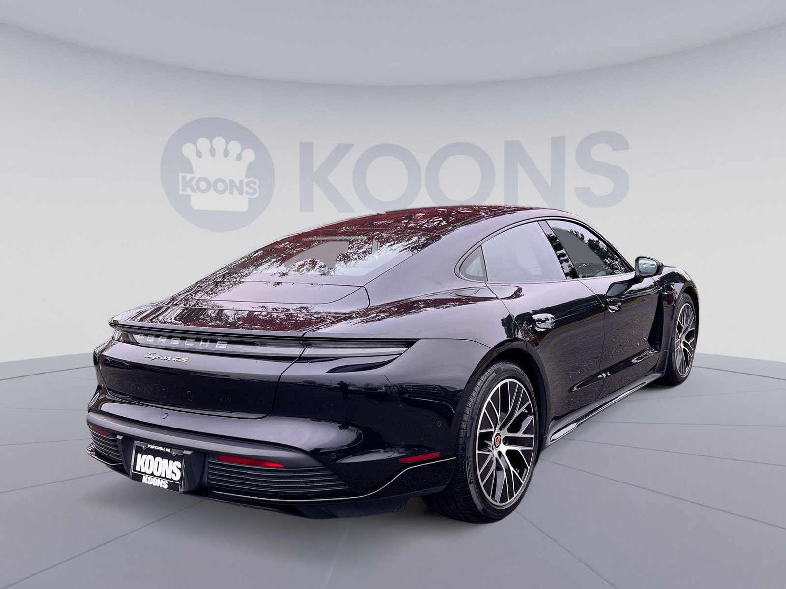 Used 2022 Porsche Taycan 4S image 7
