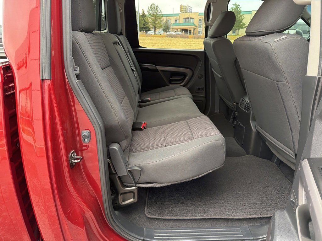 Used 2015 Nissan Titan SV w/ SV Value Truck Package image 30