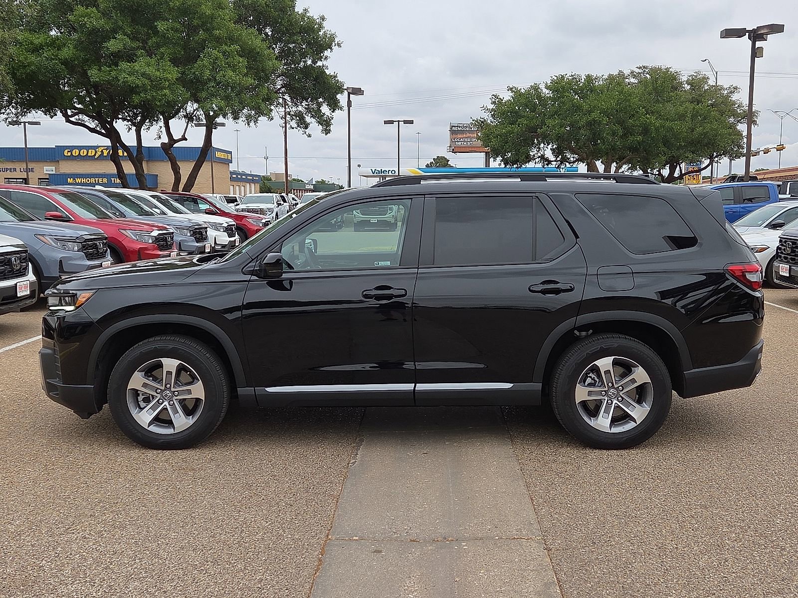 New 2026 Honda Pilot EX-L image 2