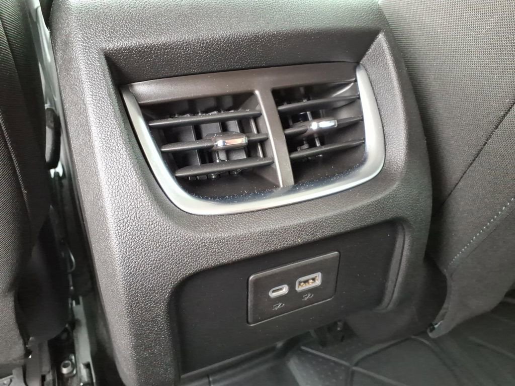 Used 2021 Chevrolet Blazer LT image 13