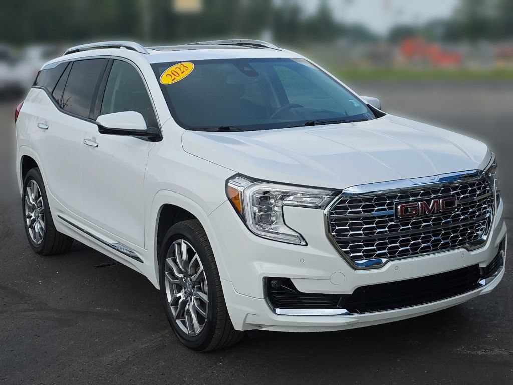 Used 2023 GMC Terrain Denali AWD/4WD image 10