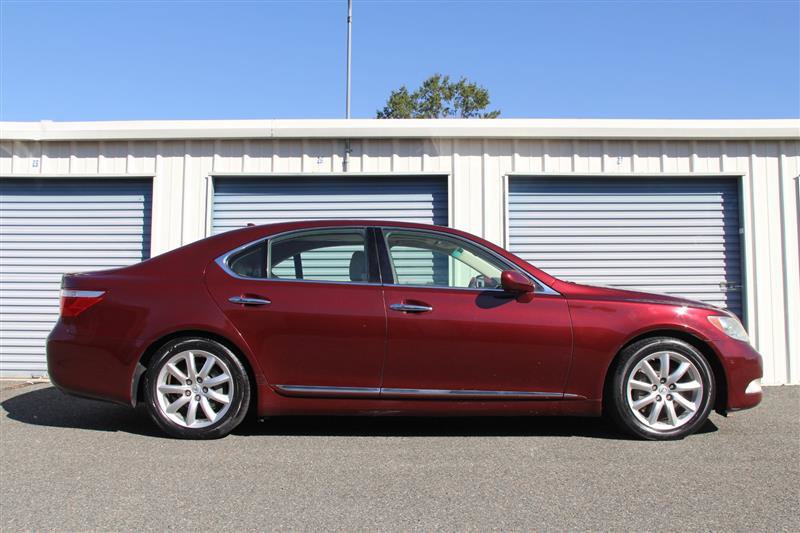 Used 2007 Lexus LS 460 RWD image 8