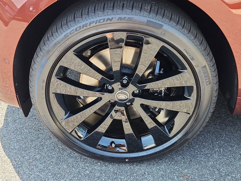 New 2025 Land Rover Range Rover Sport Autobiography image 9