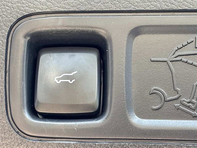 Certified 2022 Ford Expedition Platinum image 14