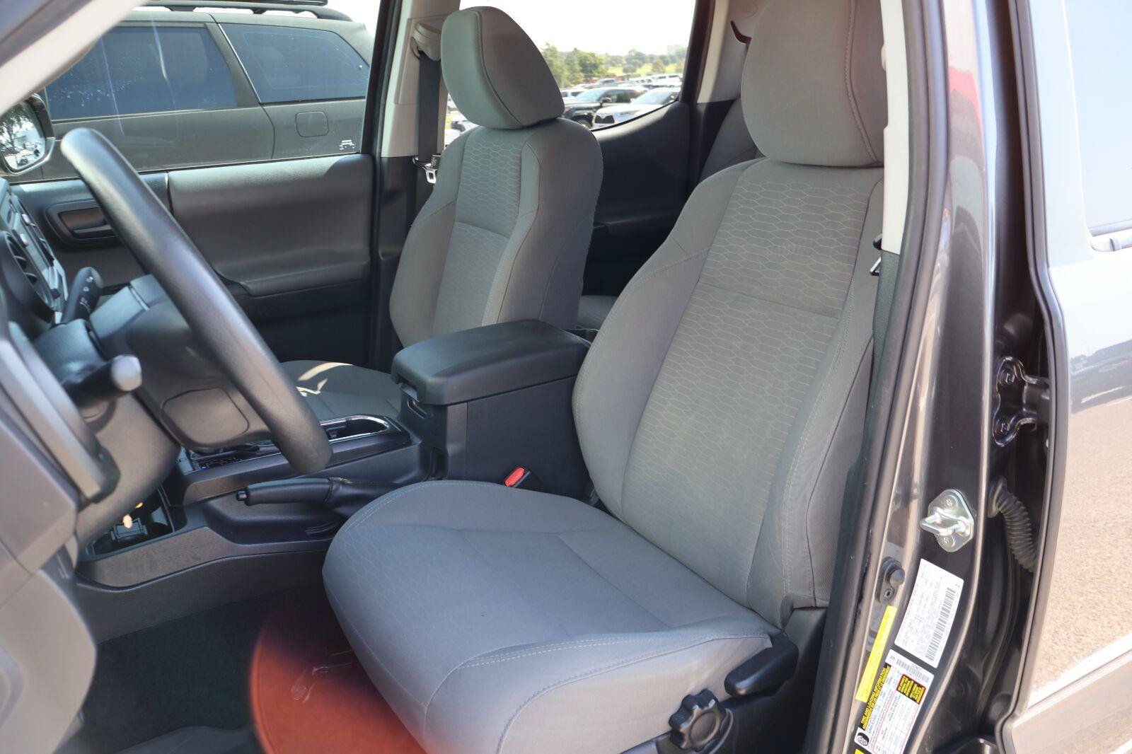 Used 2019 Toyota Tacoma SR w/ SR Convenience Package RWD image 13
