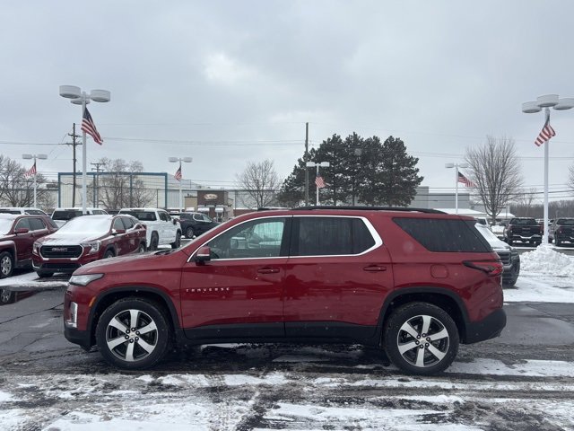 Used 2023 Chevrolet Traverse LT w/ LT Premium Package image 8