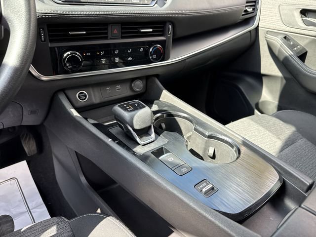 Used 2021 Nissan Rogue S image 23