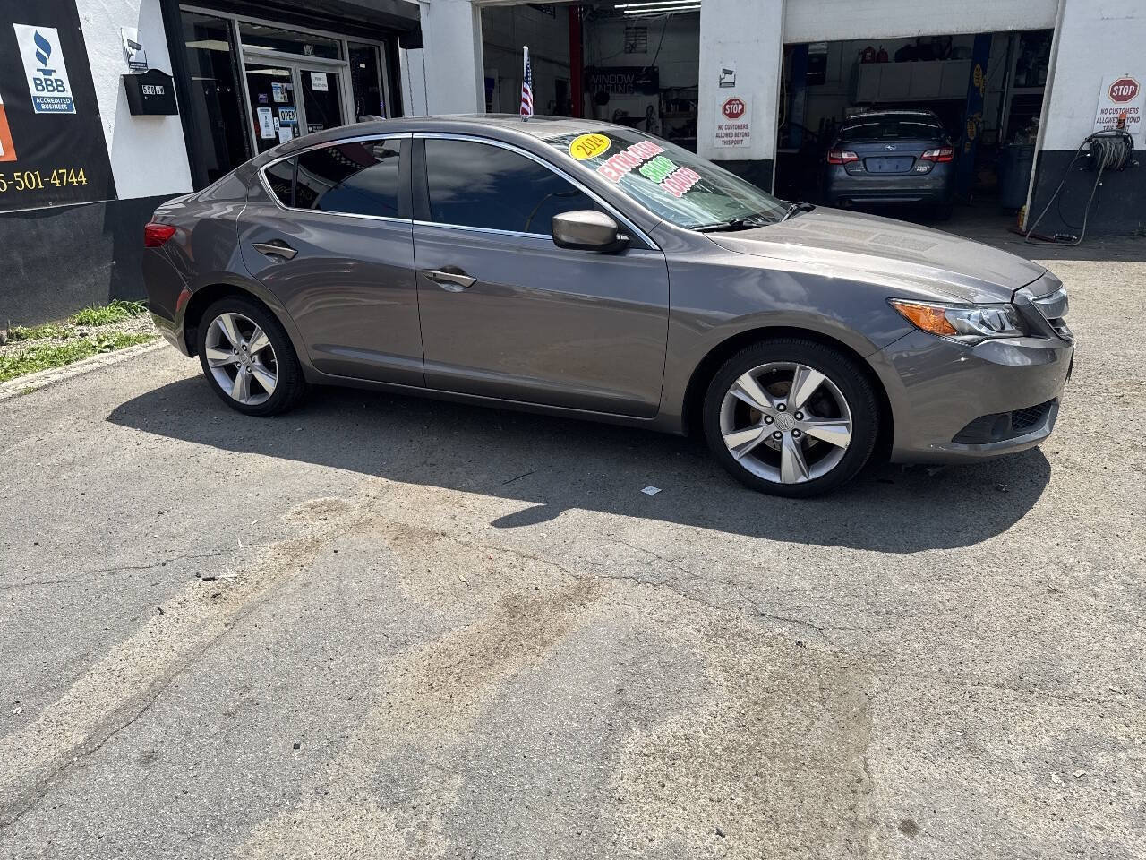 Used 2014 Acura ILX w/ Premium Package FWD image 4