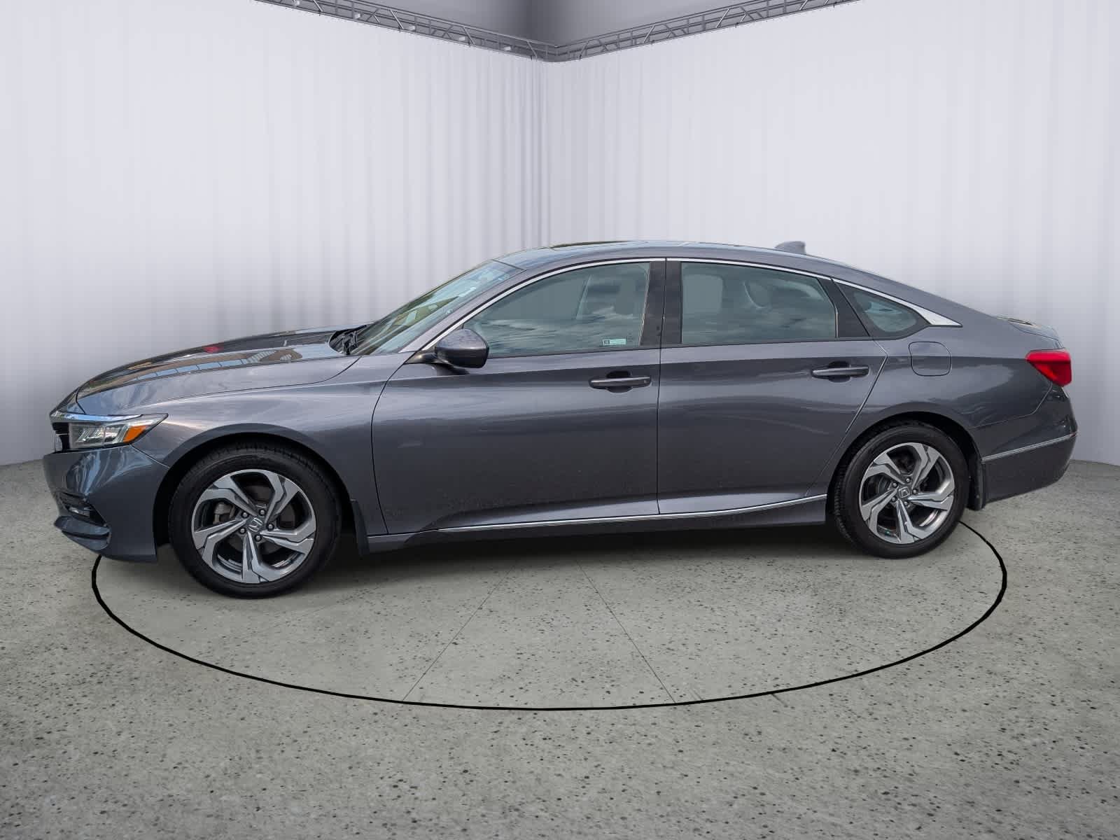 Certified 2018 Honda Accord EX image 6