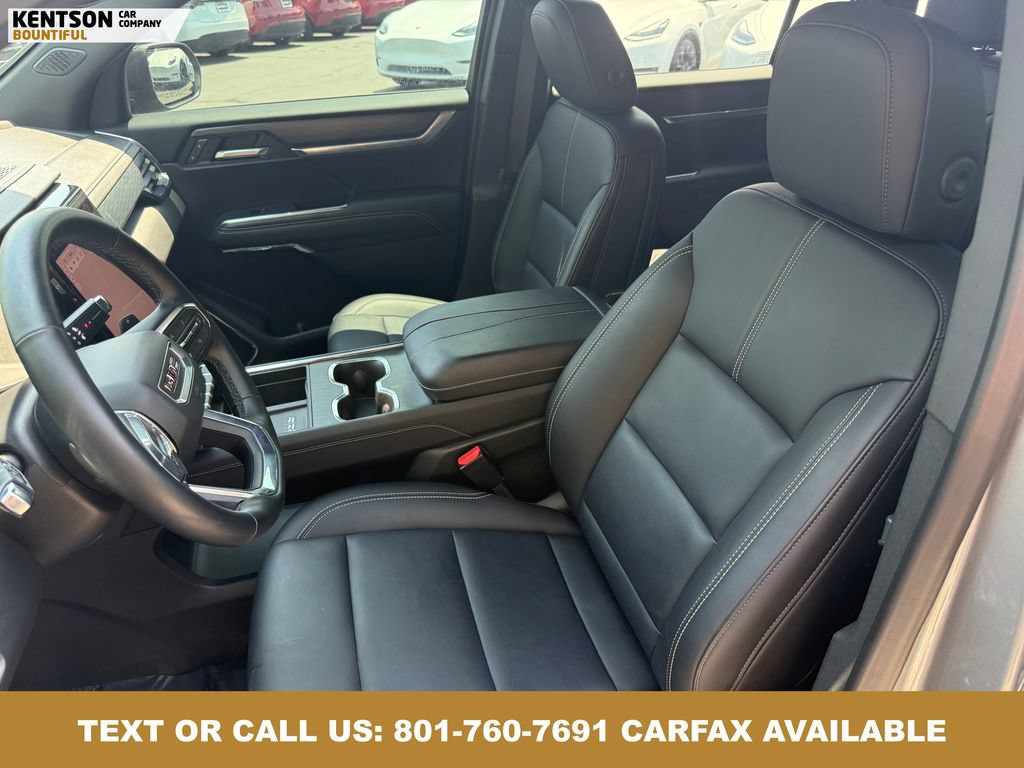 Used 2025 GMC Acadia Elevation w/ Elevation Premium Package AWD/4WD image 30