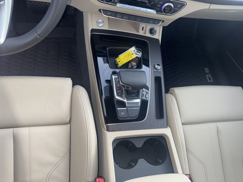 Certified 2025 Audi Q5 2.0T Premium Plus w/ Premium Plus Package image 24