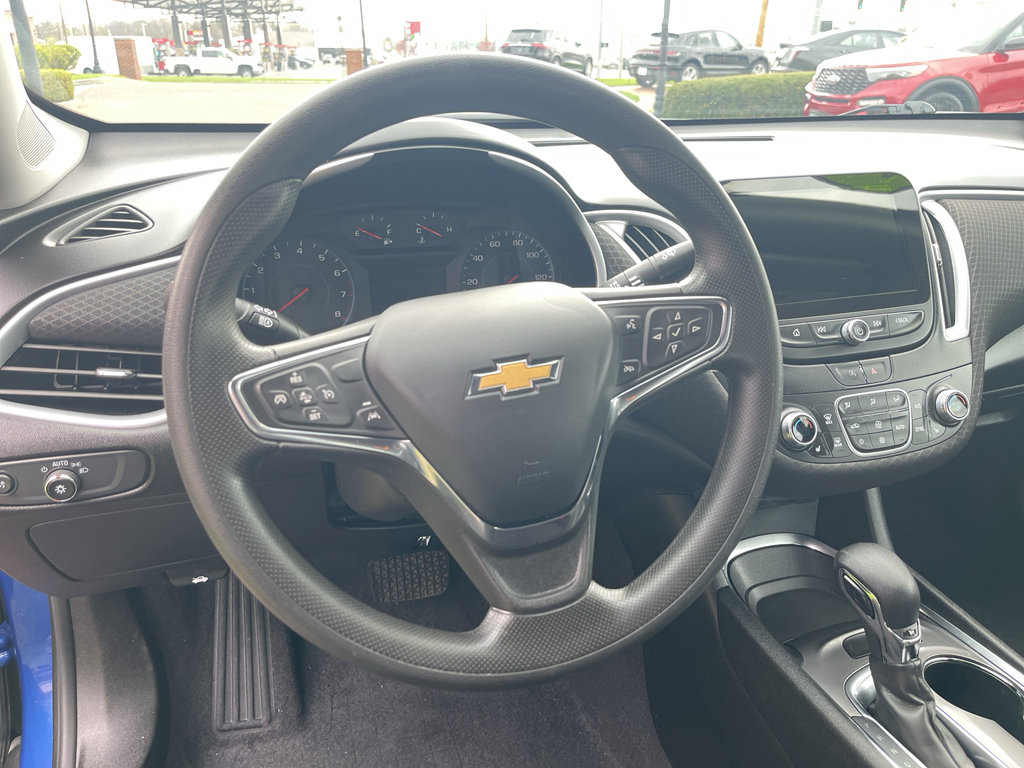 Used 2023 Chevrolet Malibu LT image 16