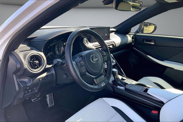 Used 2023 Lexus IS 500 image 16