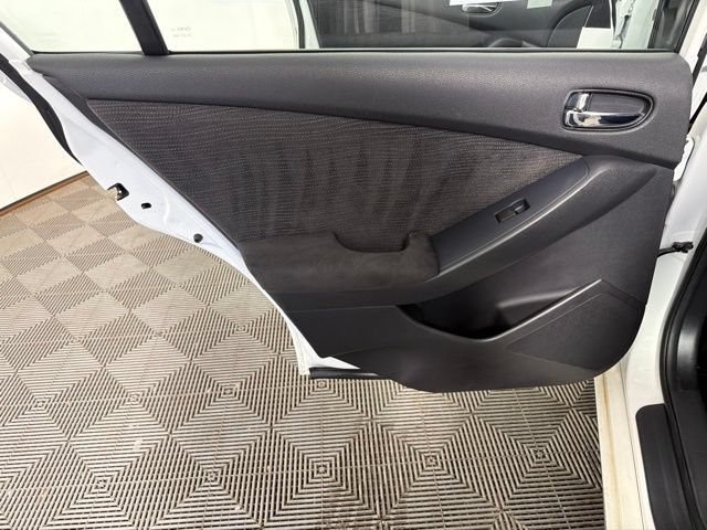 Used 2011 Nissan Altima 2.5 S FWD image 25