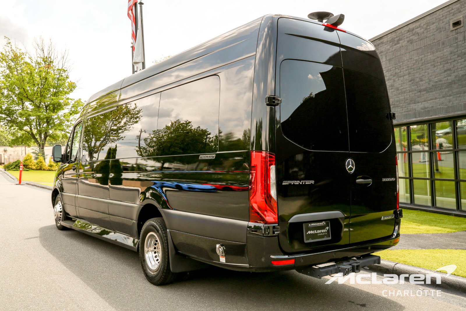 Used 2024 Mercedes-Benz Sprinter 3500 w/ Parking Package image 6