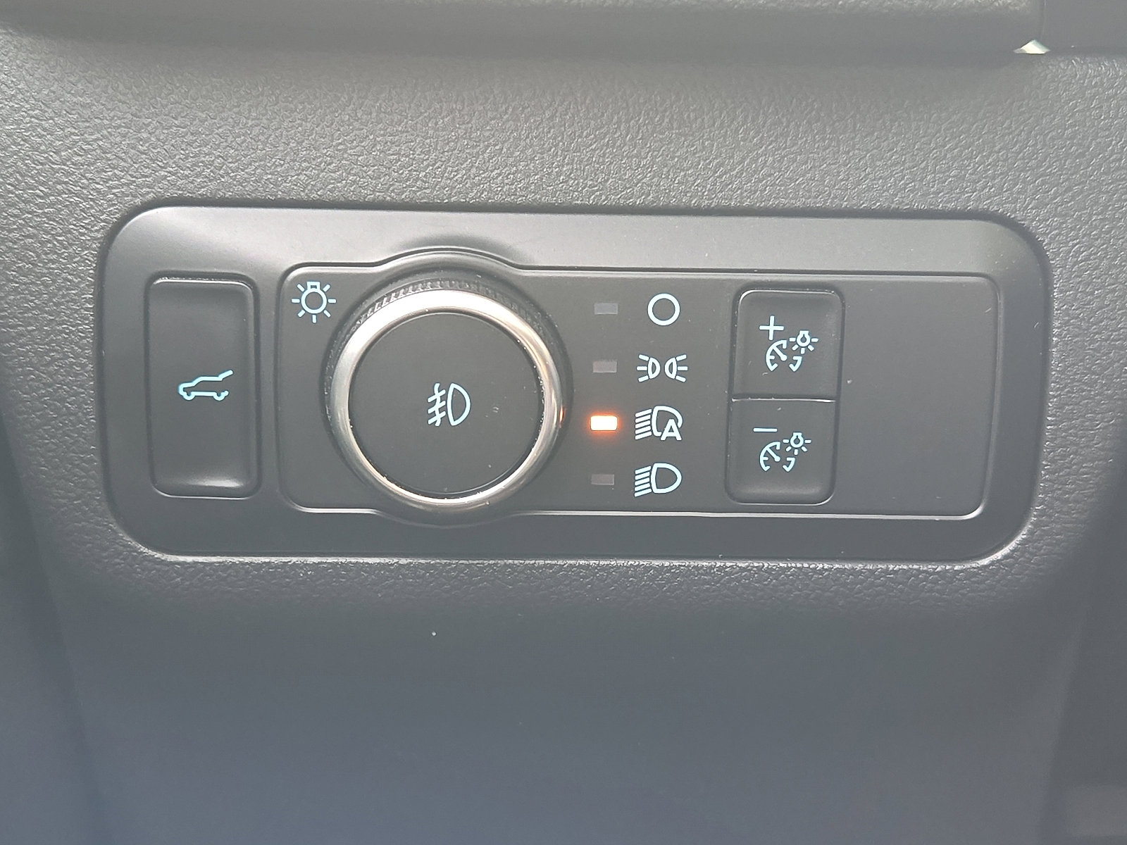 Used 2022 Ford Escape SEL w/ SEL Stealth AWD Package image 24