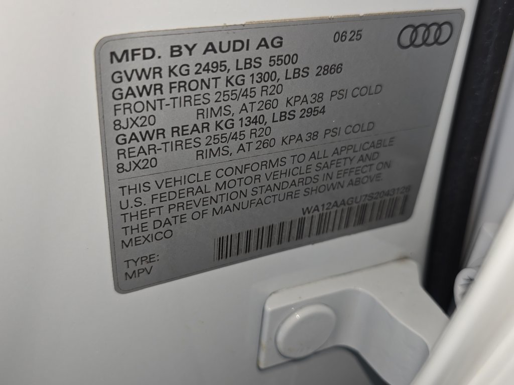 Certified 2025 Audi Q5 Premium Plus w/ Premium Plus AWD/4WD image 37