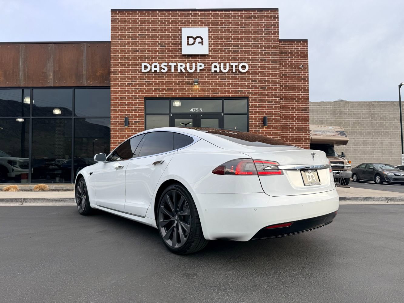 Used 2021 Tesla Model S Long Range Plus image 4