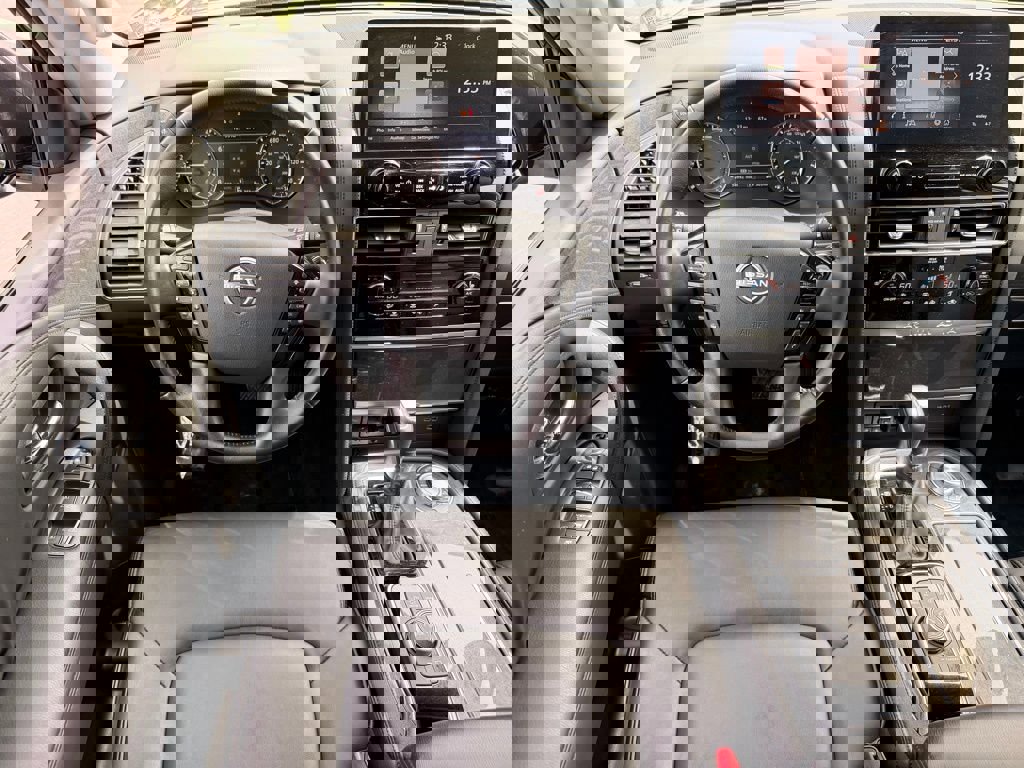 Used 2024 Nissan Armada SV image 17