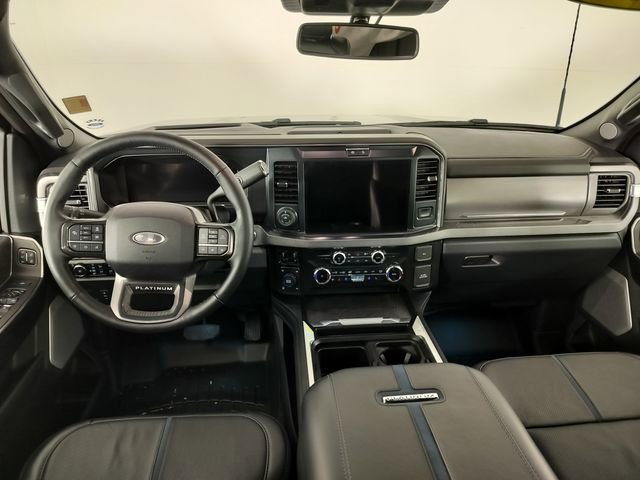 Certified 2025 Ford F350 Platinum image 40